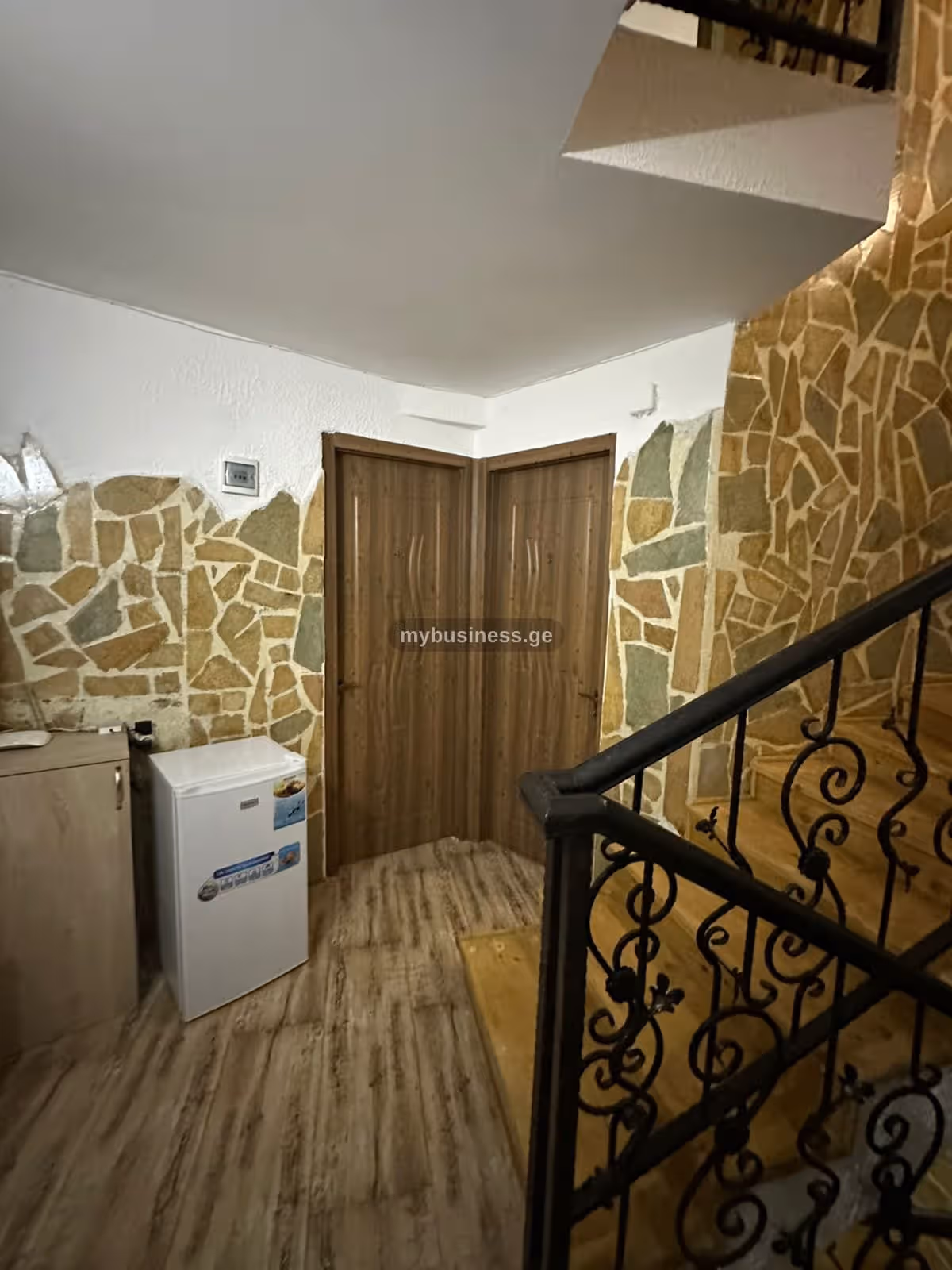 იყიდება სასტუმროს ბიზნესი ბორჯომში (8/10)