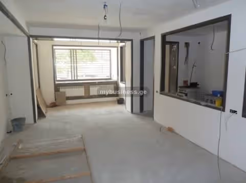 იყიდება კომერციული ფართი თბილისში (8/11)