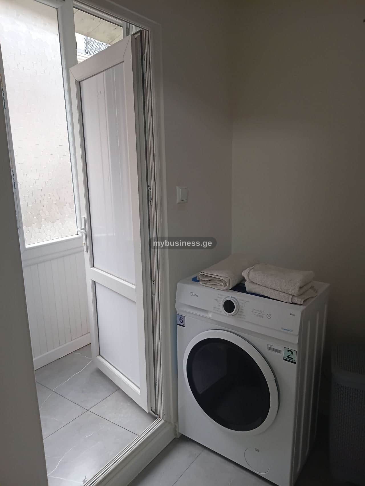 იყიდება რესტორნის ბიზნესი ბათუმში (7/10)